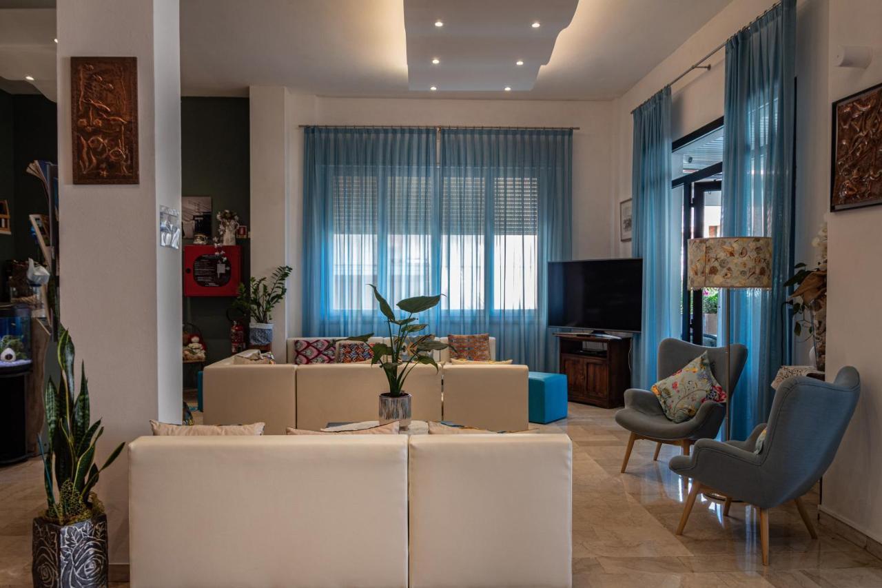 Hotel Boston Cesenatico Kültér fotó