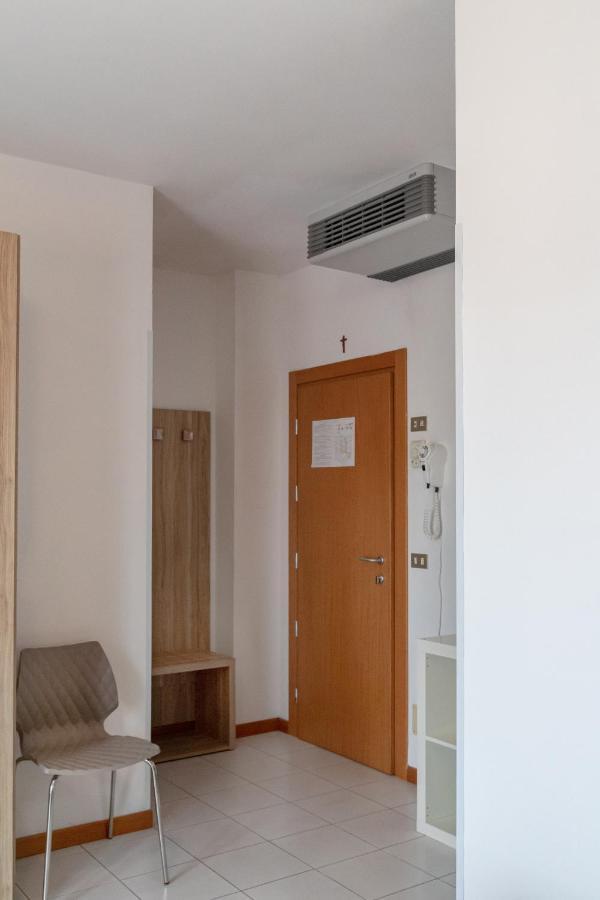Hotel Boston Cesenatico Kültér fotó
