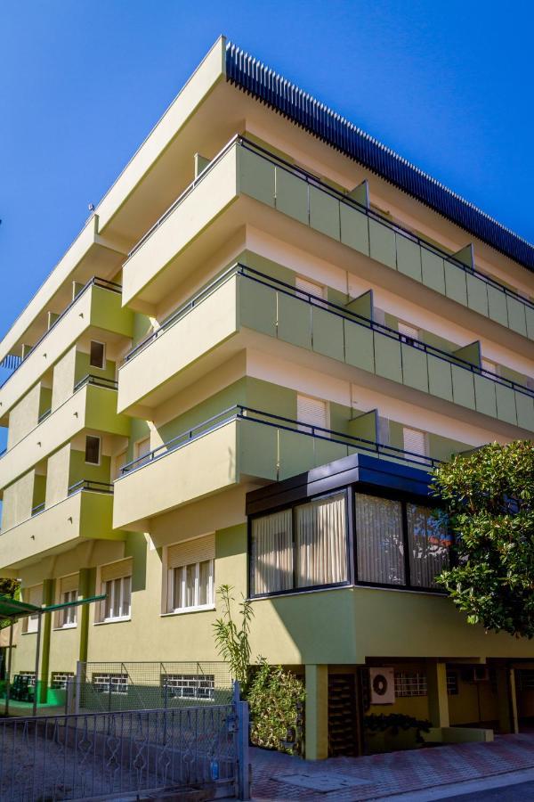 Hotel Boston Cesenatico Kültér fotó